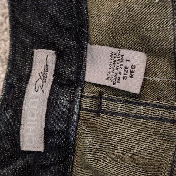 Chico's Platinum Denim Ultimate Fit Barely Flare Black Jeans Size 1.5 Short - Picture 4 of 6